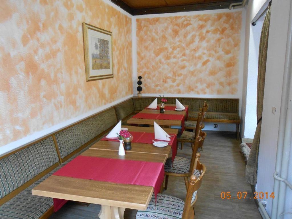 Weinhaus Hotel Zum Josefshof Graach Exterior photo