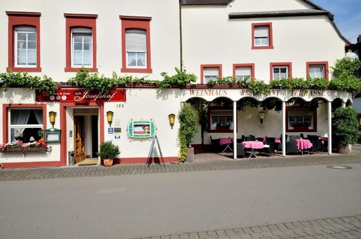 Weinhaus Hotel Zum Josefshof Graach Exterior photo